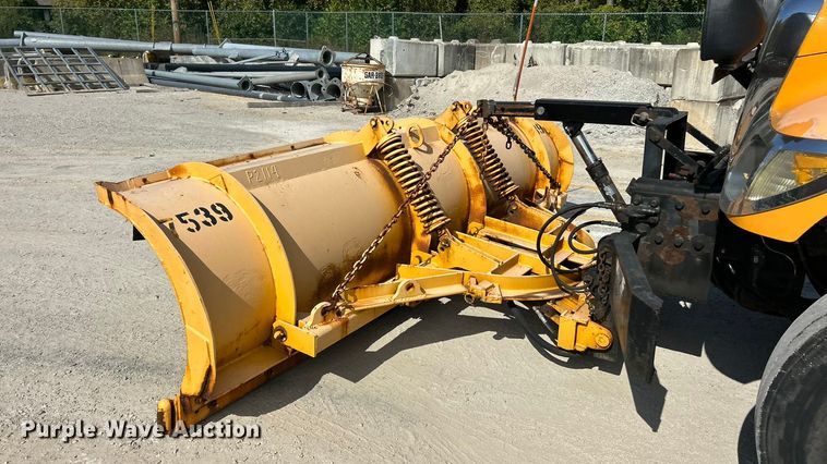 image for item ET3296 2005 International 7400 dump truck