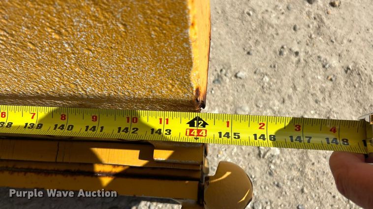 image for item ET3296 2005 International 7400 dump truck