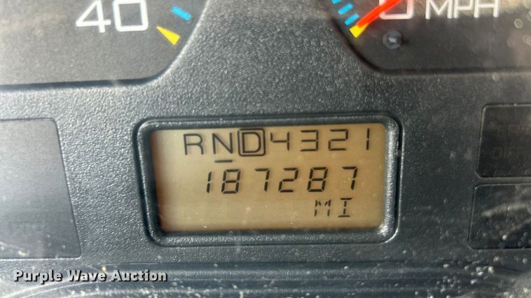 image for item ET3296 2005 International 7400 dump truck