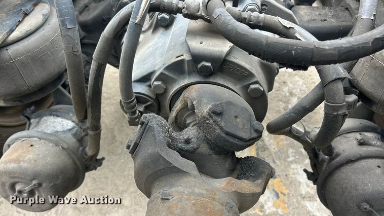 image for item ET3297 2014 Kenworth T800 semi truck