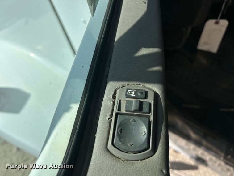 image for item ET3297 2014 Kenworth T800 semi truck