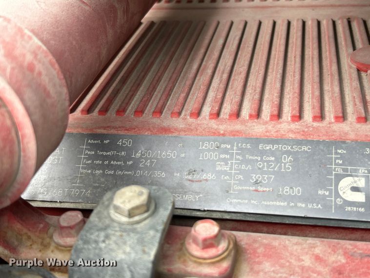 image for item ET3297 2014 Kenworth T800 semi truck