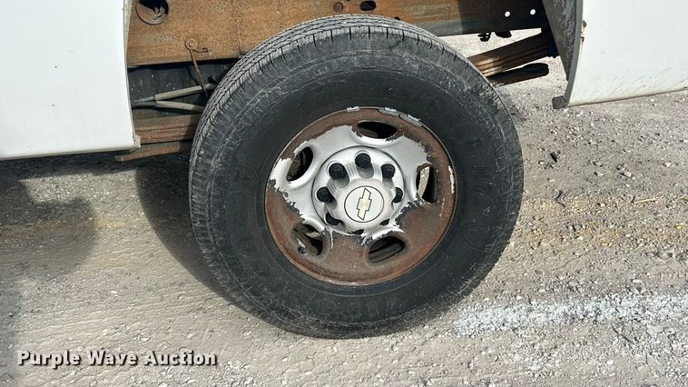 image for item ET3298 2008 Chevrolet Silverado 2500HD pickup truck