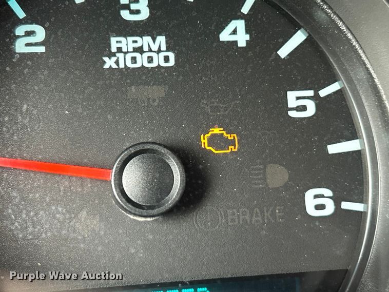 image for item ET3299 2008 Chevrolet Silverado 1500 pickup truck