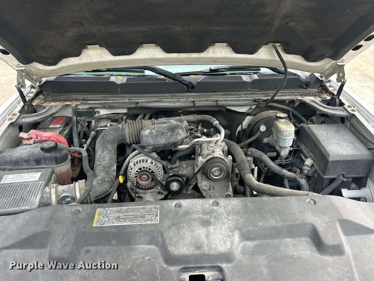 image for item ET3299 2008 Chevrolet Silverado 1500 pickup truck