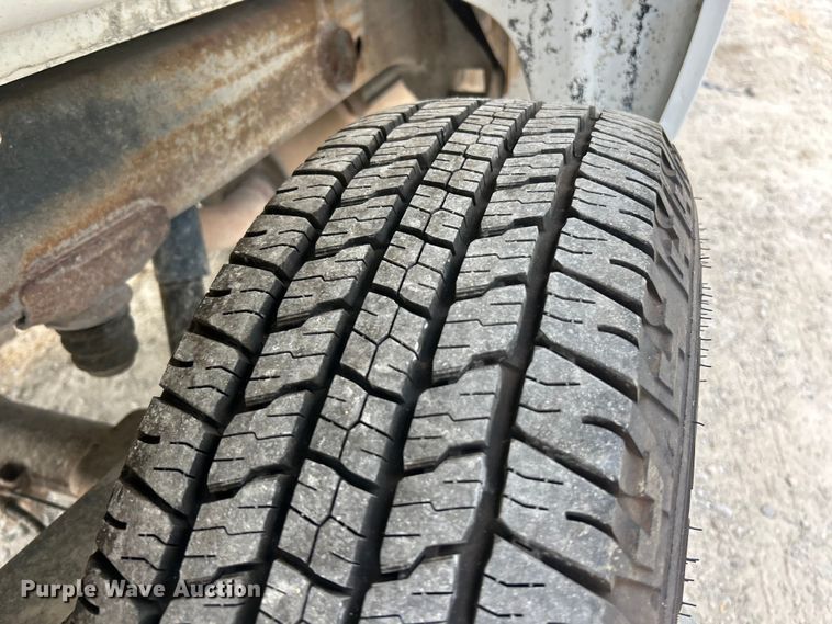 image for item ET3299 2008 Chevrolet Silverado 1500 pickup truck