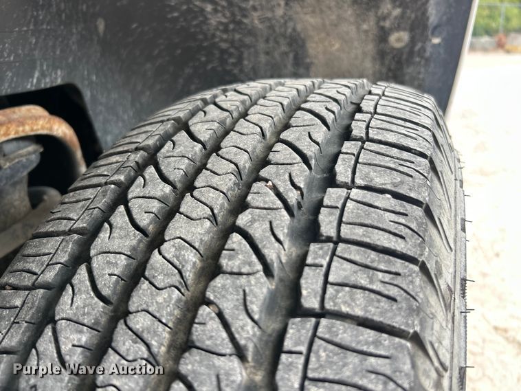 image for item ET3299 2008 Chevrolet Silverado 1500 pickup truck