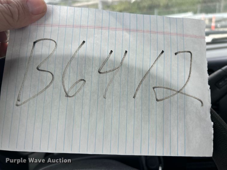 image for item ET3299 2008 Chevrolet Silverado 1500 pickup truck