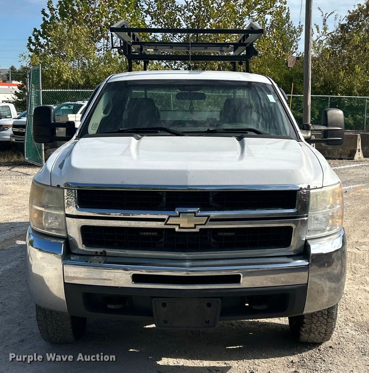 image for item ET3300 2008 Chevrolet Silverado 2500HD Ext. Cab utility bed pickup truck