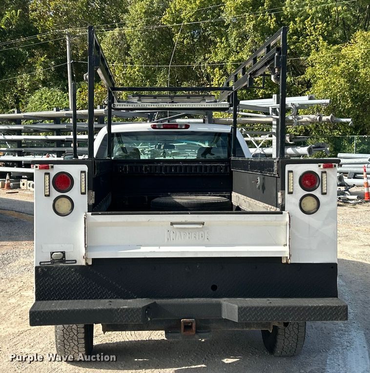 image for item ET3300 2008 Chevrolet Silverado 2500HD Ext. Cab utility bed pickup truck