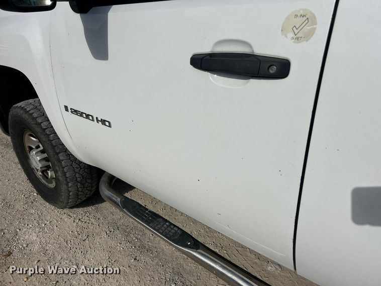 image for item ET3300 2008 Chevrolet Silverado 2500HD Ext. Cab utility bed pickup truck