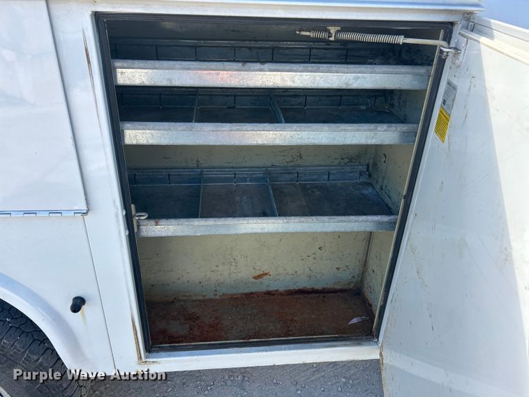 image for item ET3300 2008 Chevrolet Silverado 2500HD Ext. Cab utility bed pickup truck