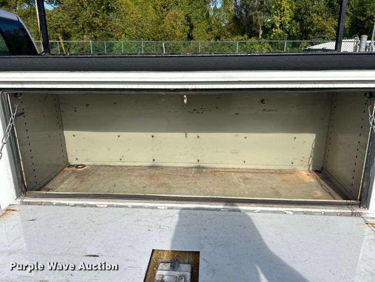 image for item ET3300 2008 Chevrolet Silverado 2500HD Ext. Cab utility bed pickup truck