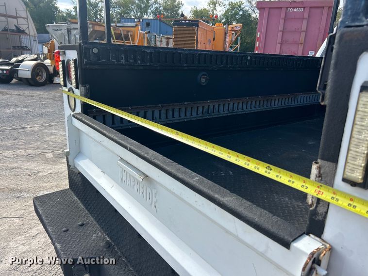 image for item ET3300 2008 Chevrolet Silverado 2500HD Ext. Cab utility bed pickup truck