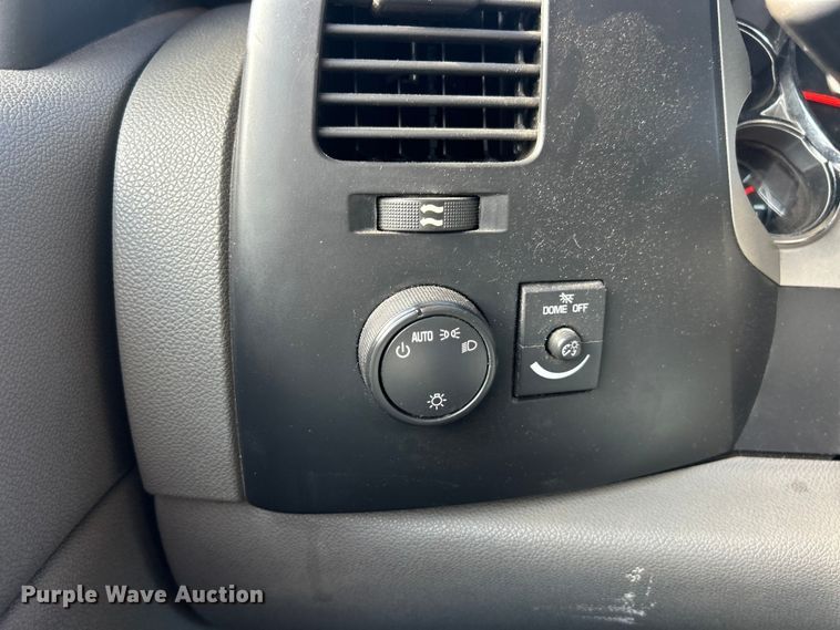 image for item ET3300 2008 Chevrolet Silverado 2500HD Ext. Cab utility bed pickup truck