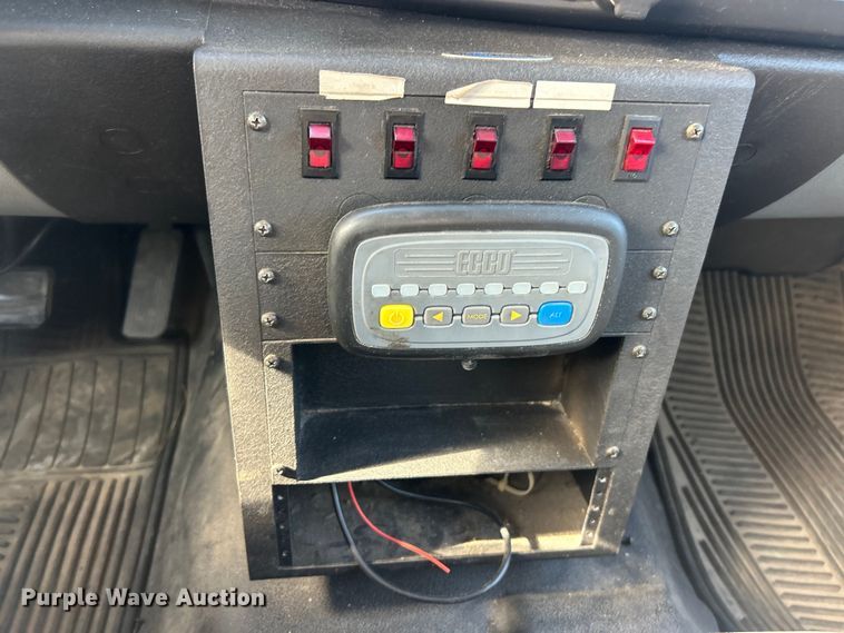 image for item ET3300 2008 Chevrolet Silverado 2500HD Ext. Cab utility bed pickup truck