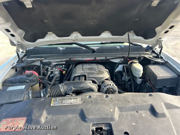 image for item ET3300 2008 Chevrolet Silverado 2500HD Ext. Cab utility bed pickup truck