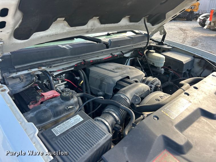 image for item ET3300 2008 Chevrolet Silverado 2500HD Ext. Cab utility bed pickup truck