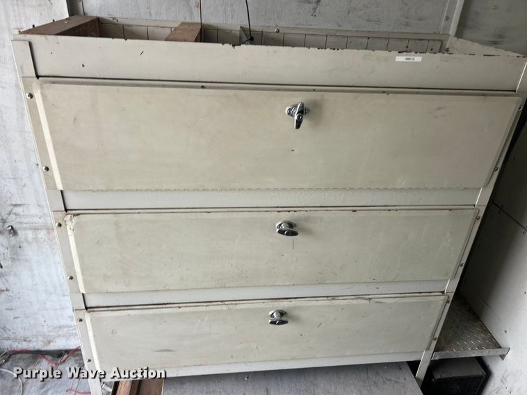 image for item ET3302 2008 Workhorse W42 delivery van