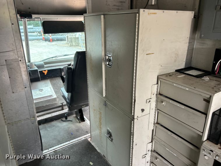 image for item ET3302 2008 Workhorse W42 delivery van