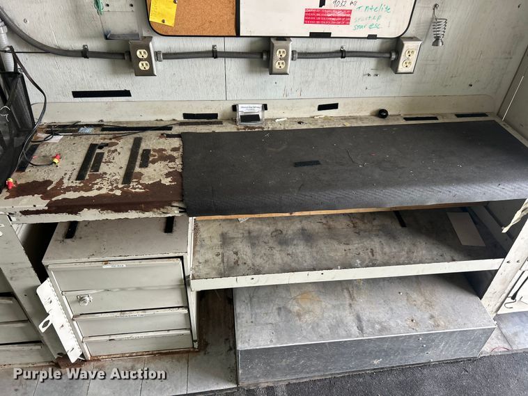 image for item ET3302 2008 Workhorse W42 delivery van