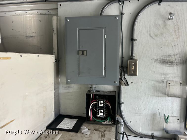 image for item ET3302 2008 Workhorse W42 delivery van