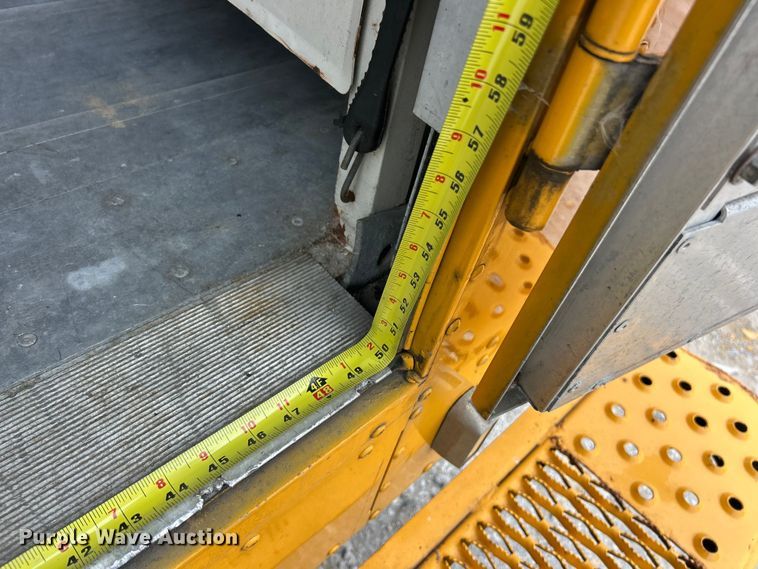 image for item ET3302 2008 Workhorse W42 delivery van