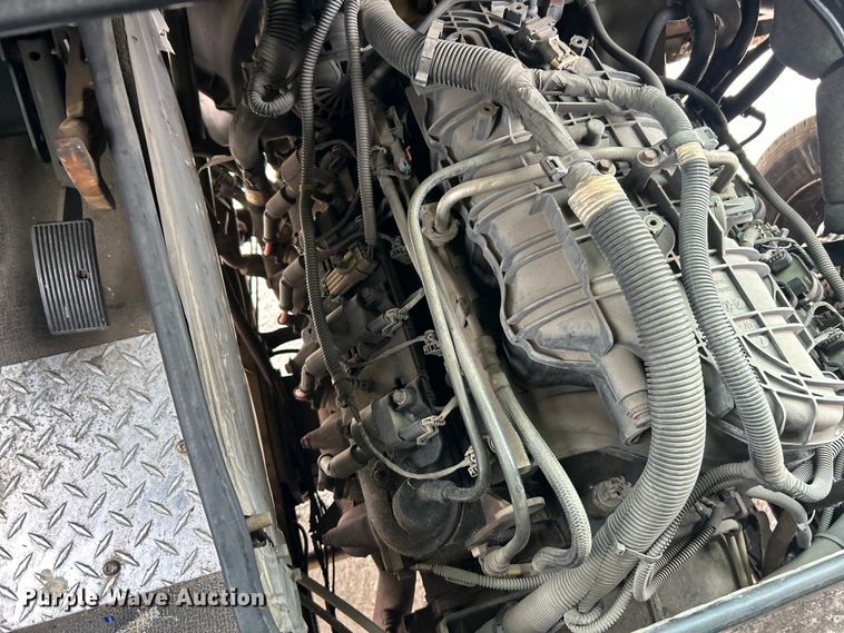 image for item ET3302 2008 Workhorse W42 delivery van