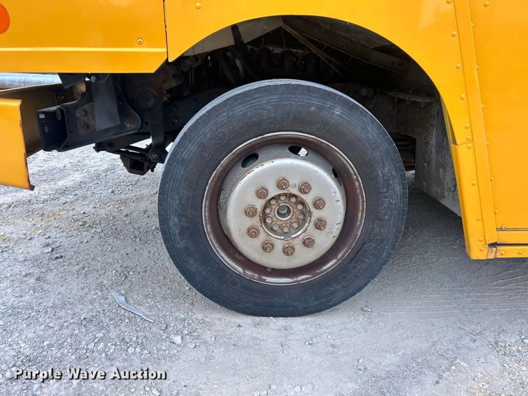 image for item ET3302 2008 Workhorse W42 delivery van