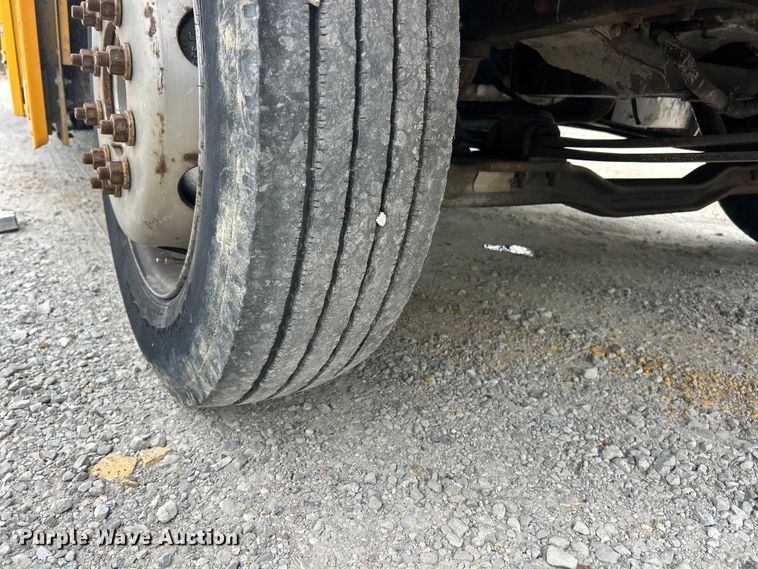 image for item ET3302 2008 Workhorse W42 delivery van