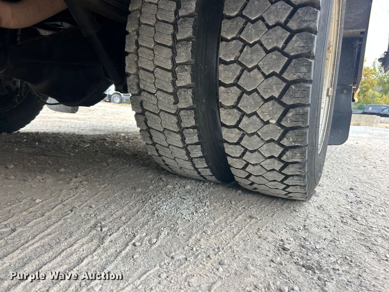 image for item ET3302 2008 Workhorse W42 delivery van