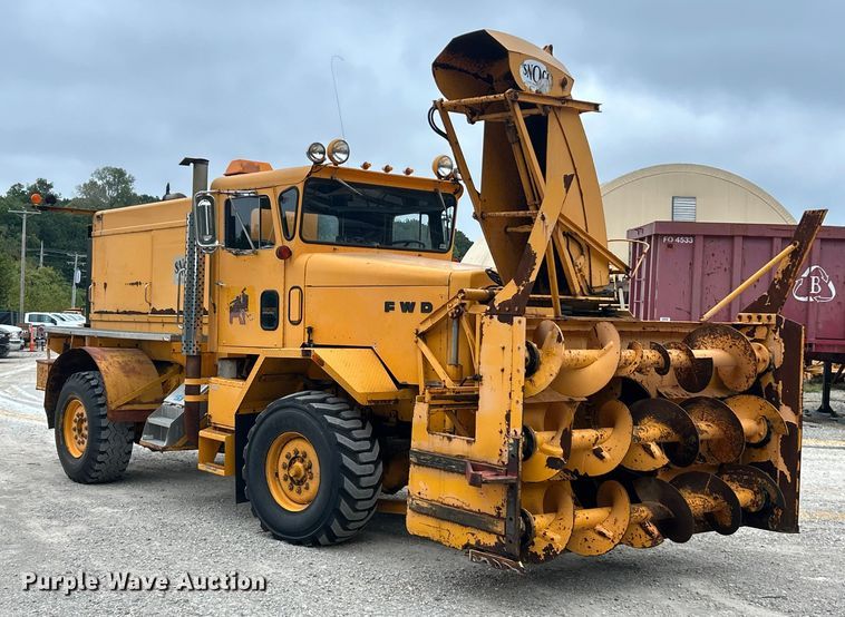 image for item ET3303 1985 FWD RB44-3231K snow blower truck