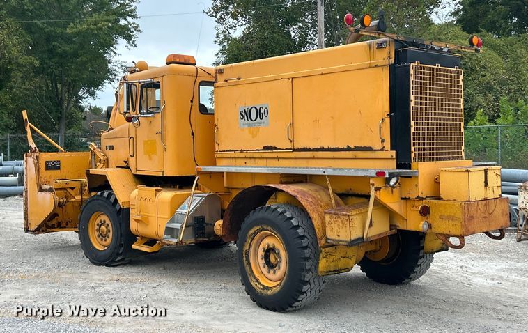 image for item ET3303 1985 FWD RB44-3231K snow blower truck