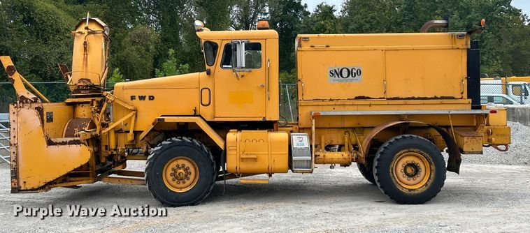 image for item ET3303 1985 FWD RB44-3231K snow blower truck