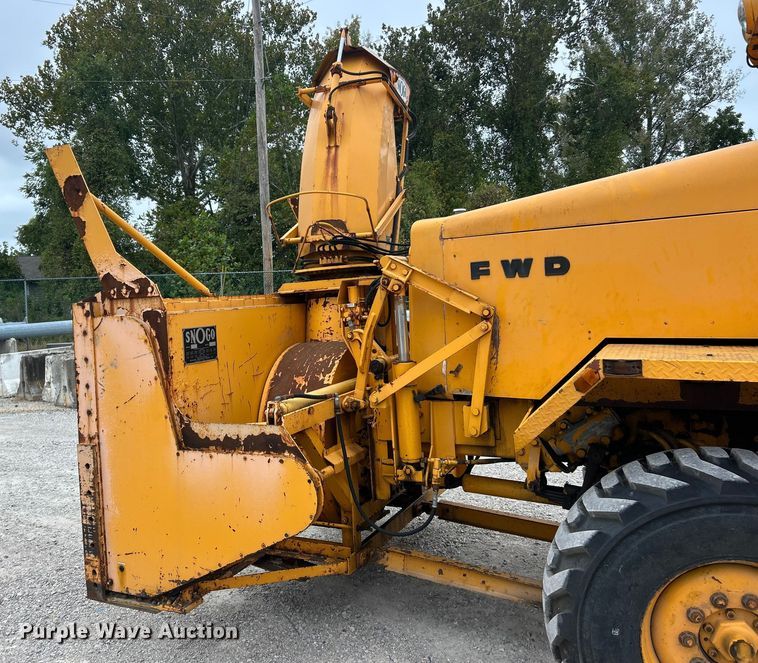 image for item ET3303 1985 FWD RB44-3231K snow blower truck