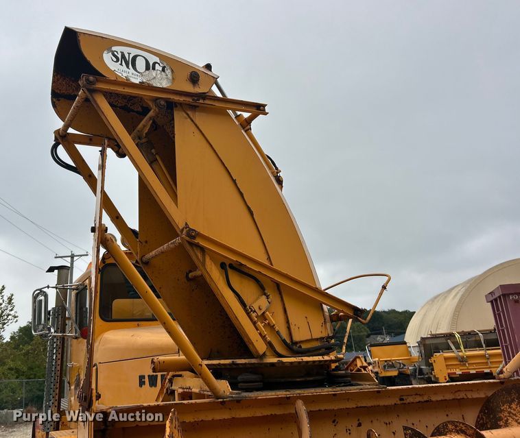 image for item ET3303 1985 FWD RB44-3231K snow blower truck