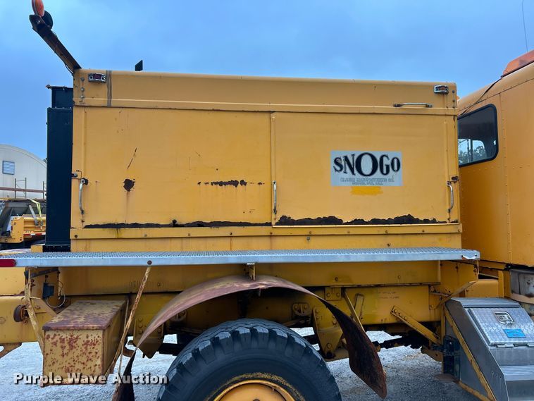 image for item ET3303 1985 FWD RB44-3231K snow blower truck