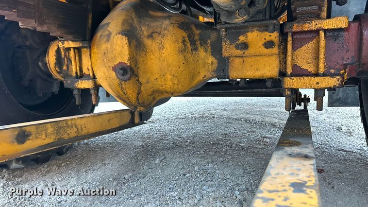 image for item ET3303 1985 FWD RB44-3231K snow blower truck