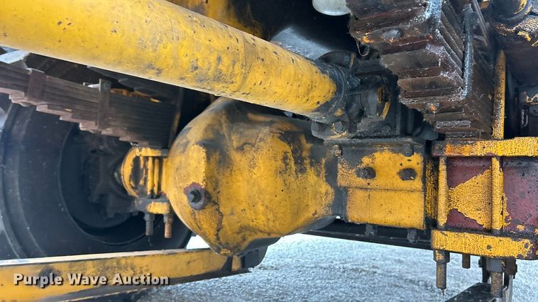 image for item ET3303 1985 FWD RB44-3231K snow blower truck