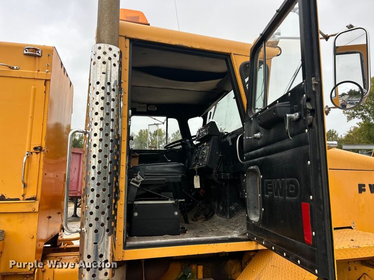 image for item ET3303 1985 FWD RB44-3231K snow blower truck