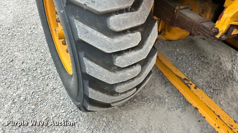 image for item ET3303 1985 FWD RB44-3231K snow blower truck