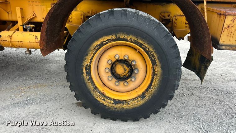 image for item ET3303 1985 FWD RB44-3231K snow blower truck