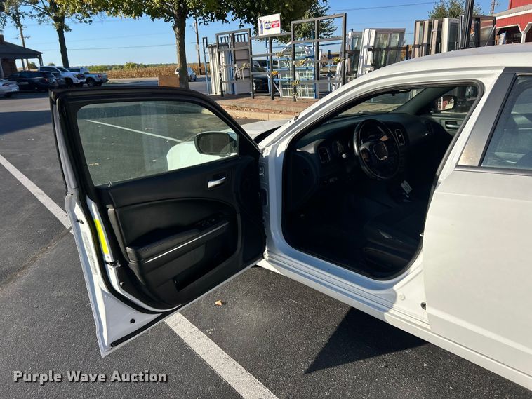 image for item ET3310 2016 Dodge Charger Police 