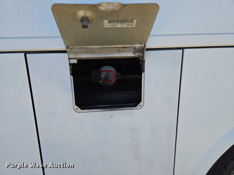 image for item EU3602 2005 Van Hool C2045 coach bus