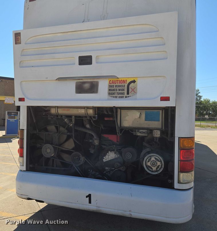 image for item EU3602 2005 Van Hool C2045 coach bus