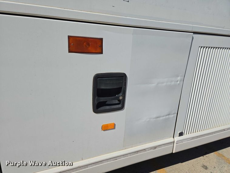 image for item EU3602 2005 Van Hool C2045 coach bus