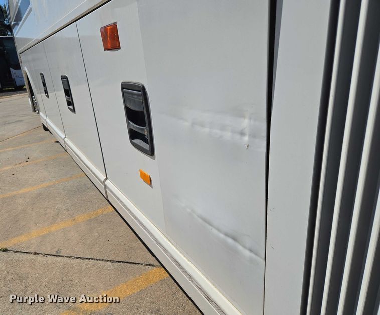 image for item EU3602 2005 Van Hool C2045 coach bus