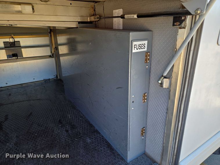 image for item EU3602 2005 Van Hool C2045 coach bus