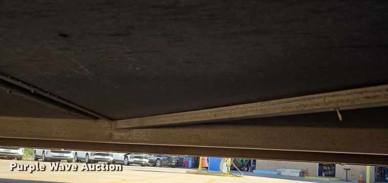 image for item EU3602 2005 Van Hool C2045 coach bus