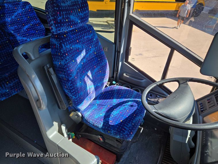 image for item EU3602 2005 Van Hool C2045 coach bus